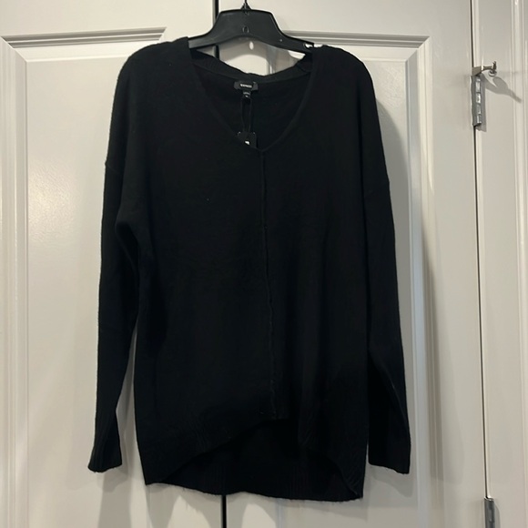 Express women’s black inside out stitch sweater NEW NWT v neck soft size XS - Picture 1 of 6